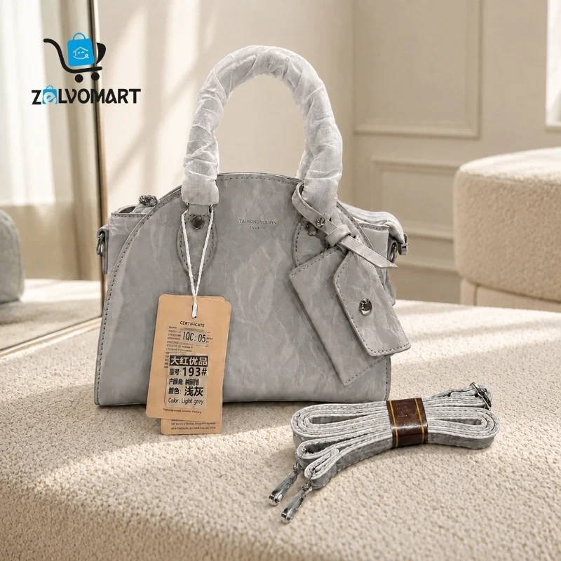 Textured handbag with shoulder strap in Grey Zelvomart